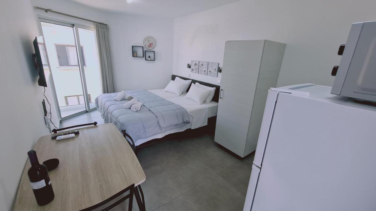 Stay Napa Living Studios Ayia Napa Exterior photo